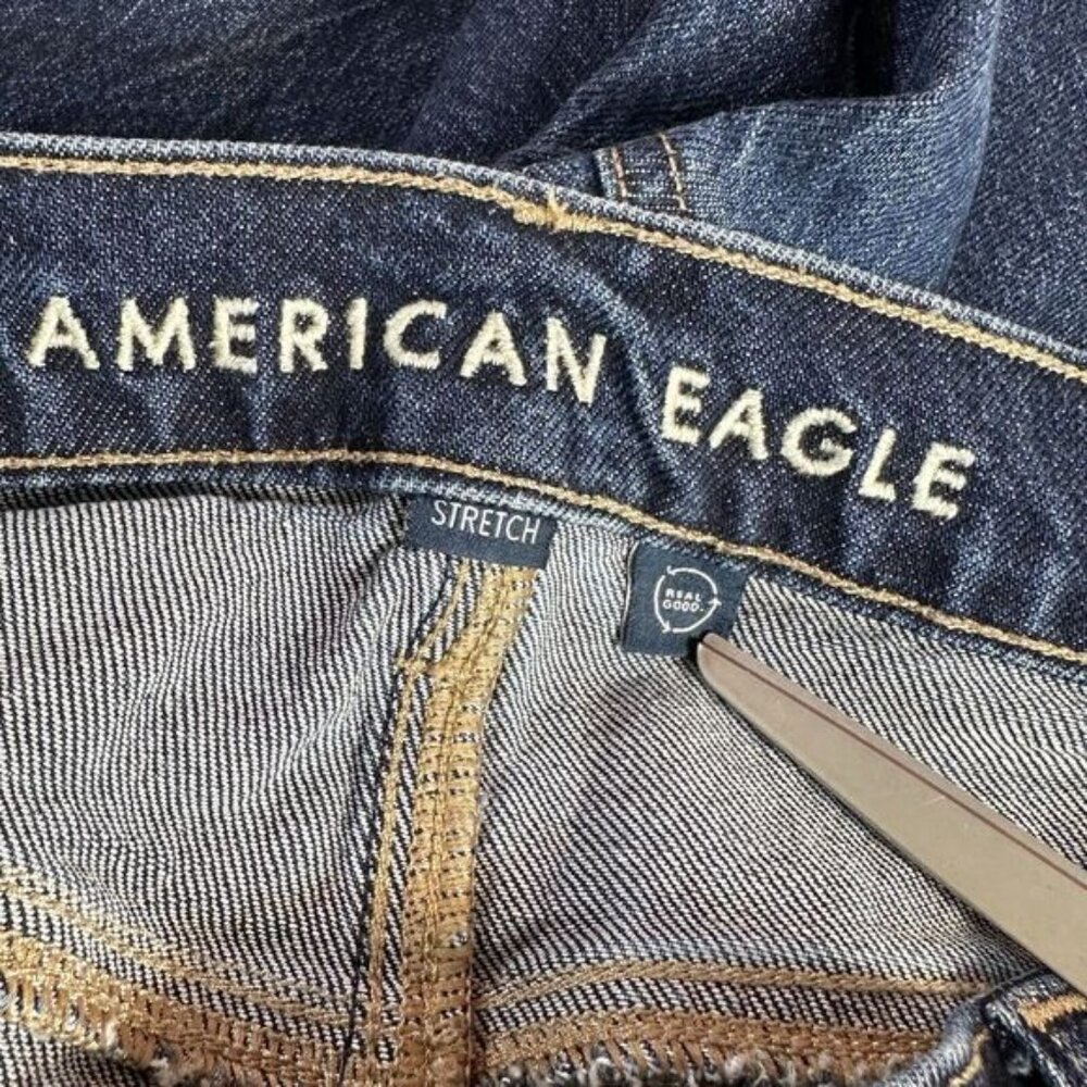 American Eagle SUPER HIGH RISE ANKLE STRAIGHT Sz 12 Short Jeans Denim Pant 33x25 - Picture 9 of 12